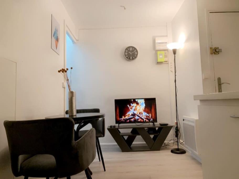 Coquet Appartement 2 Pieces Alfortville Exterior foto